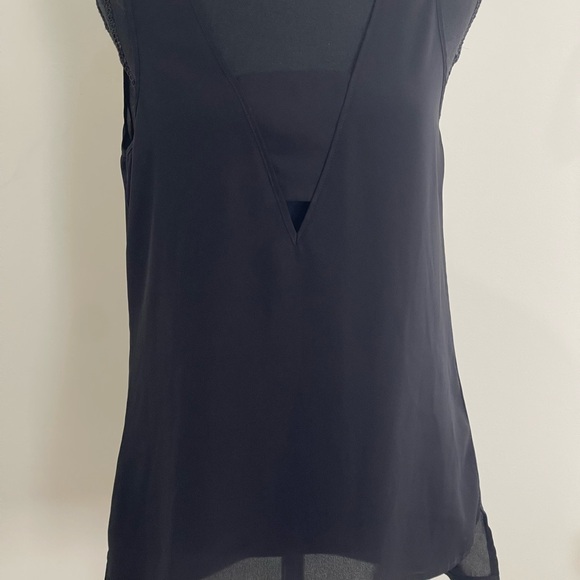 Express S‎ Elegant Black Sleeveless Cut Out Blouse 182 - Picture 1 of 7
